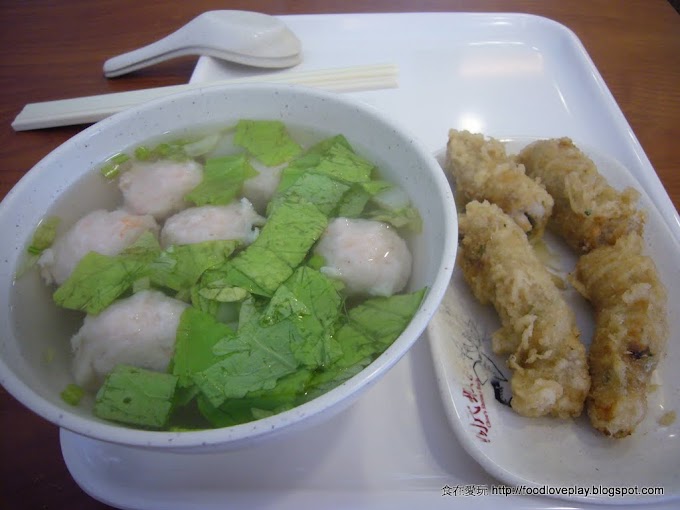 台南安平-周氏蝦捲-總是人潮很多的45年老店