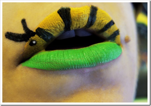 Caterpillar_by_viridis_somnio