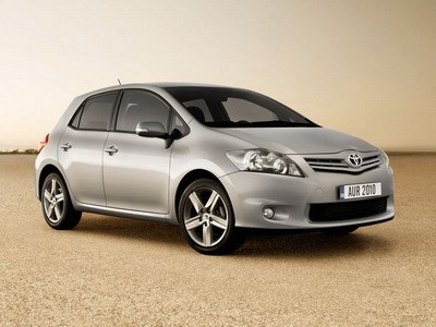 Toyota carries out restyling Auris