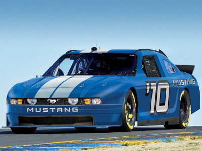 Ford Mustang for the 1st time will take part in races NASCAR