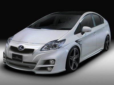Tuning studio Wald has finished a hybrid Toyota Prius
