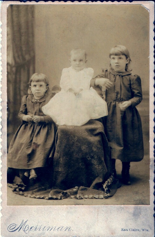 [Mamie, Josie, Jessie Reinhard 1892   2[4].jpg]