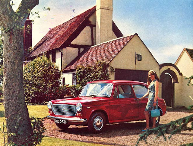 c9 Girls & Cars in European Vintage Ads