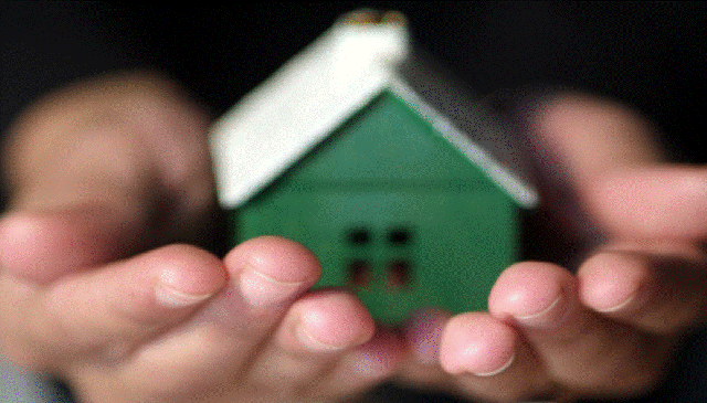 [housing[2].gif]