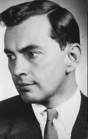 [GOREVIDAL27122.jpg]