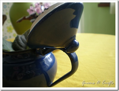 teapot vase