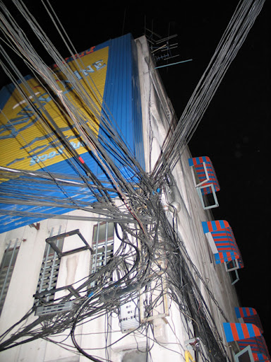 Kabel-kabel Ruwet Di Dunia [ www.BlogApaAja.com ]