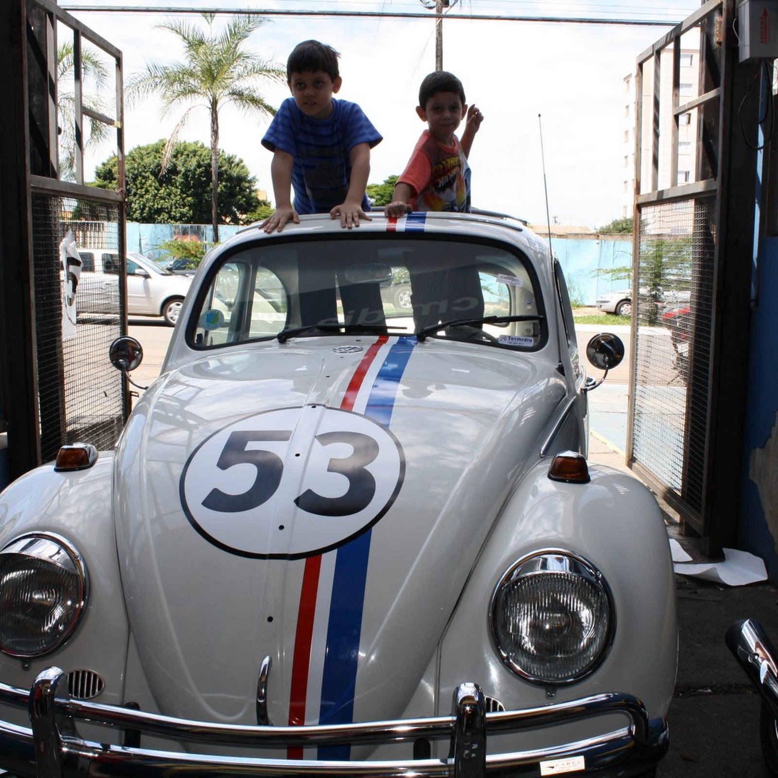 Herbie Fusca Temático. Herbie meu fusca Turbinado 2006 Dublado Herbie Fusca Temático. Herbie meu fusca Turbinado 2006 Dublado