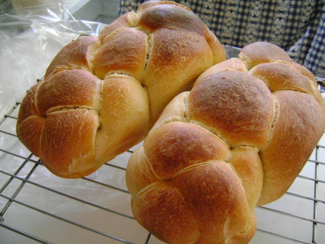 [challah 002[3].jpg]