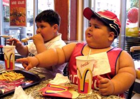 https://lh4.ggpht.com/_jFbqtsH14W8/SQk29L0K7_I/AAAAAAAAFTE/4udje2Jmuk8/fat%2520kid.jpg