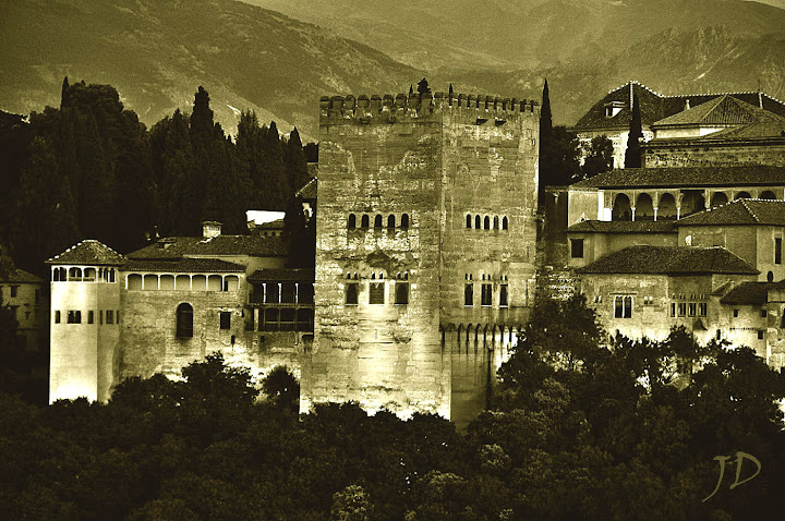 Alhambra_duotono2.jpg