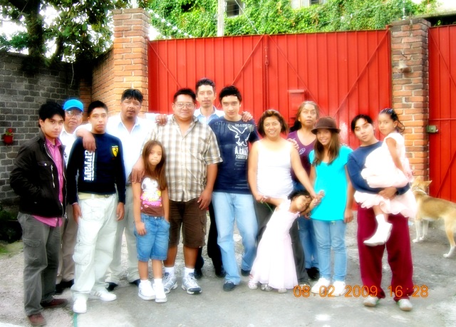 [FAMILY AGOSTO 2009[2].jpg]