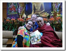 Adele Diamond, her husband, and Dalai Lama with kite picture