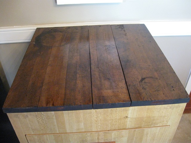 [butcher block table and bw pictures 003[4].jpg]