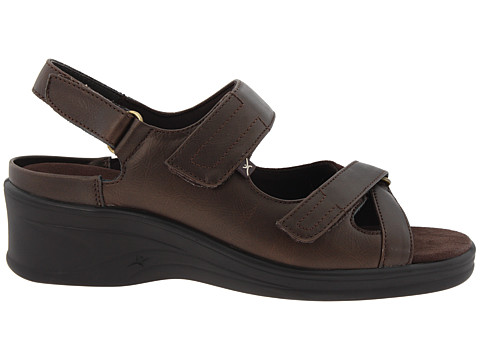 shushop roxanne sneaker