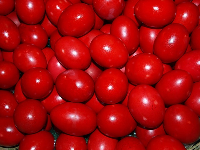 Red-Easter-Eggs