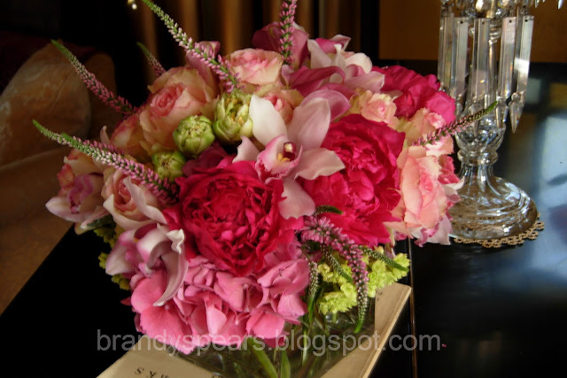 wedding centerpiece in pink with hydrangea orchids roses