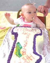 1st birthday Bella cake facegetting started17