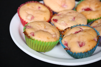 close-up photo of a plate of cupcakes