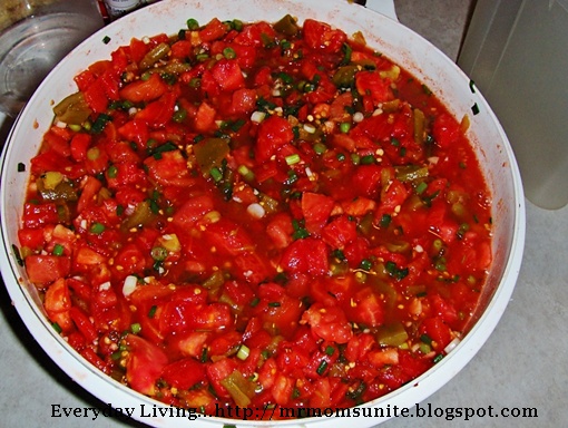 photo of finished salsa