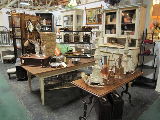 Wertz Brothers Antique Mart Janette Mallory Interior Design I Like Having A Corner E Because Think You Get Better Use Of The And Its More Open M Little Low On Inventory Right Now But Not For Long