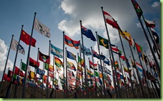 Banderas de los gobiernos participantes