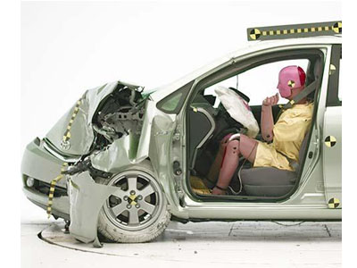 Crash test Toyota Prius