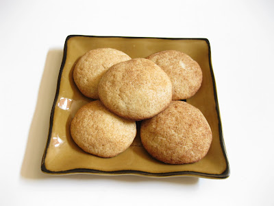 photo of a plate of snickerdoodles