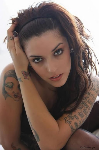 Fotos de mulheres tatuadas