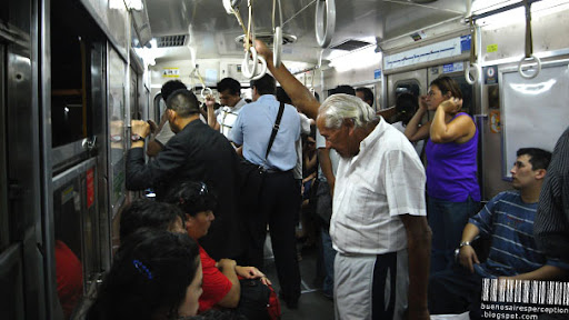 Commuters in the subterráneo of Buenos Aires in Argentina