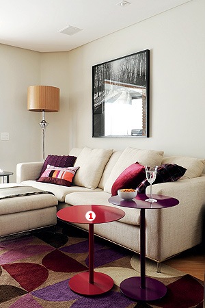 [Casa de Valentina - via Casa e Jardim - mesinhas Jaeger[5].jpg]