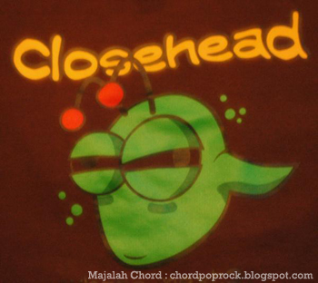 Foto poster wallpaper Closehead dari Chord dan Lirik Closehead Berdiri Teman