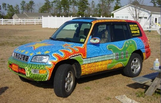 [Dave Harvey Cosmic Groove LizarD Art Car Full View[5].jpg]