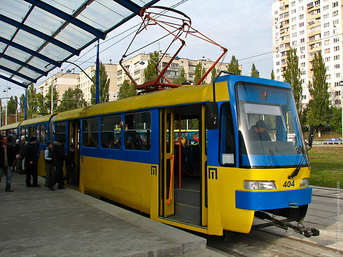 Вторая линия скоростного трамвая в Киеве открыта