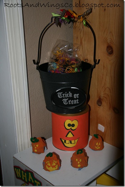 halloween party treat bucket