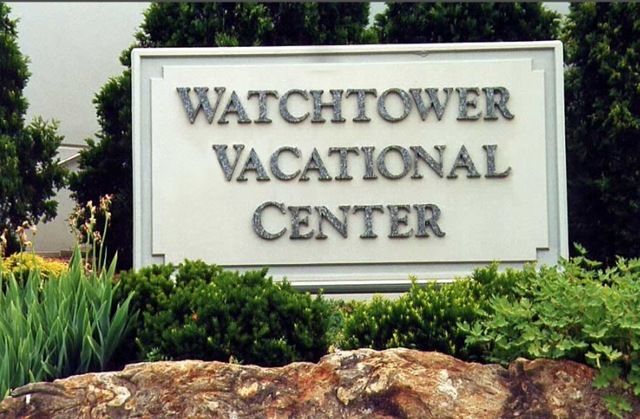 [FotografaWatchtowerVacationalCenter3.jpg]