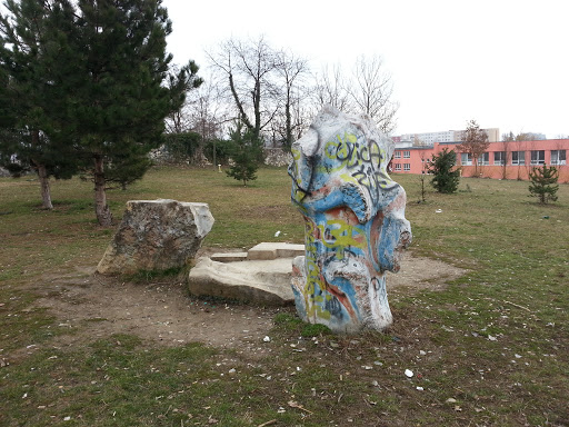 Grafity Statue