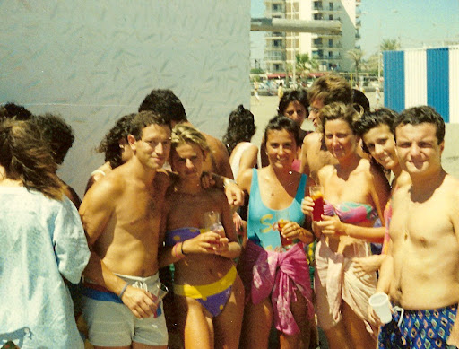 Moraga en la playa de Playamar el año 1988