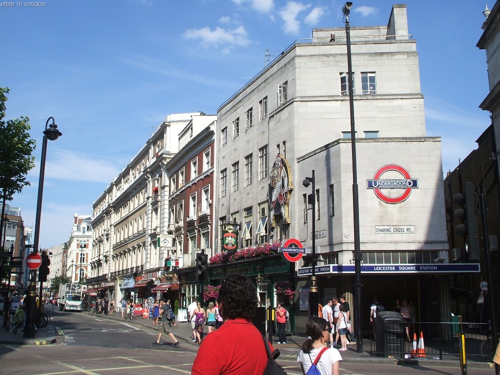 [London's West End 03[3].jpg]