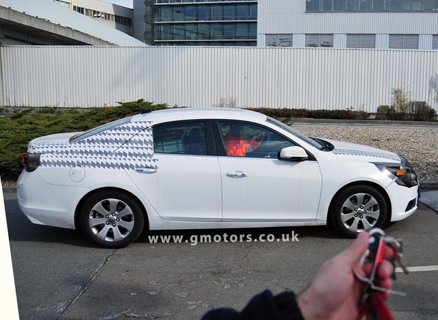 [2012-Chevrolet-Epica-Malibu-6[11].jpg]