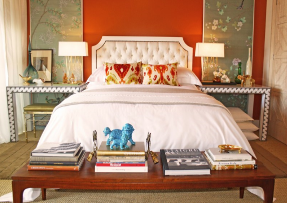[chinoiserie-chic-bedroom-design-domi.png]