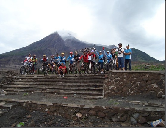 Merapi lava Tour 2011