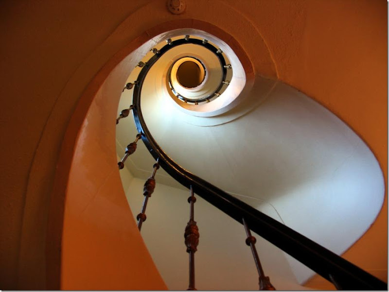 Spiral Stairway Hotel Amsterdam post by skip