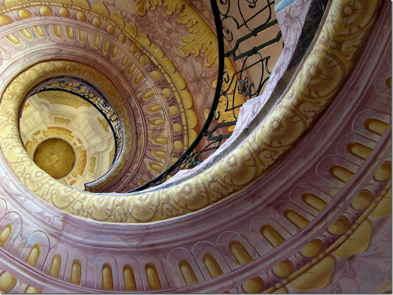Baroque Spiral Staircase by artcornelius