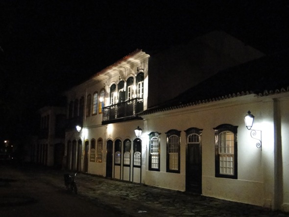 Paraty à noite