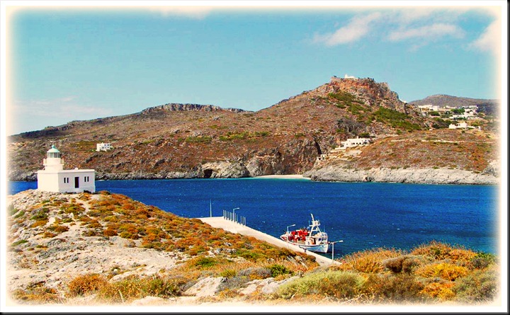 Δήμος-Κυθήρων  Τα Κύθηρα, νησί  που βρισκεται νότια της Πελοποννήσου 