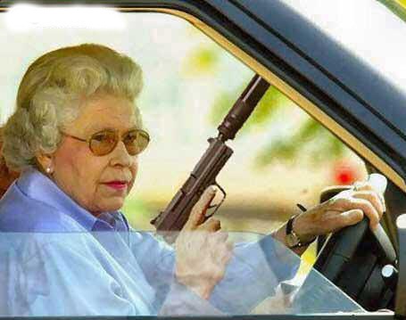 [mulher-com-arma-a-conduzir.jpg]