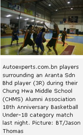 Autoexperts.com.bn players surrounding an Aranta Sdn Bhd player (3R) during their Chung Hwa Middle School (CHMS) Alumni Association 18th Anniversary Basketball Under-18 category match last night. Picture: BT/Jason Thomas 