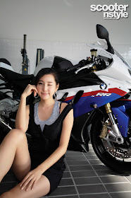 Choi Yu Jung (최유정) and Park Si Hyun (박시현)