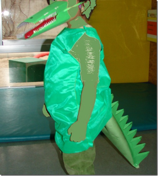 Rodeo Walter Cunningham vertical Disfraz de cocodrilo hecho con tetrabrik reciclado - Colorear dibujos  infantiles